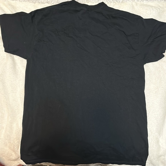 NWOT Gildan Tee with Peace, Love, Cheer. Women’s Large. - Picture 4 of 4